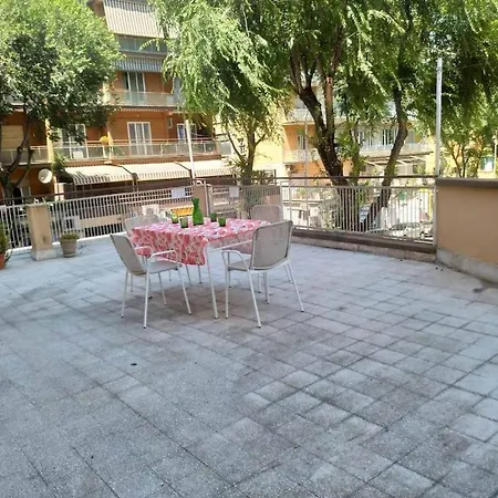 44oz With Terrace In Monteverde Apartament Rzym